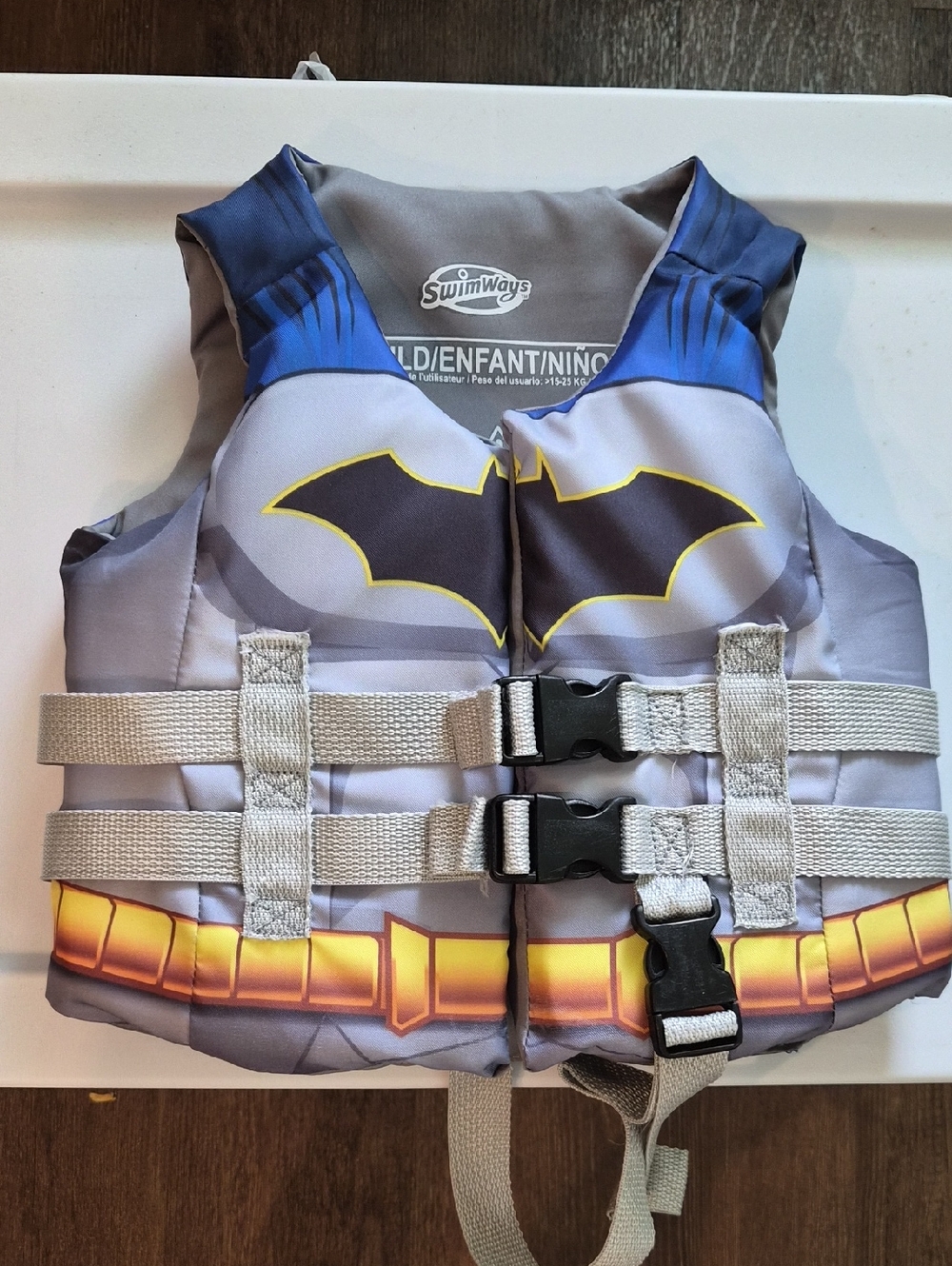 Swimways Batman Boys Life Vest Small Child 33 - 55 Lbs